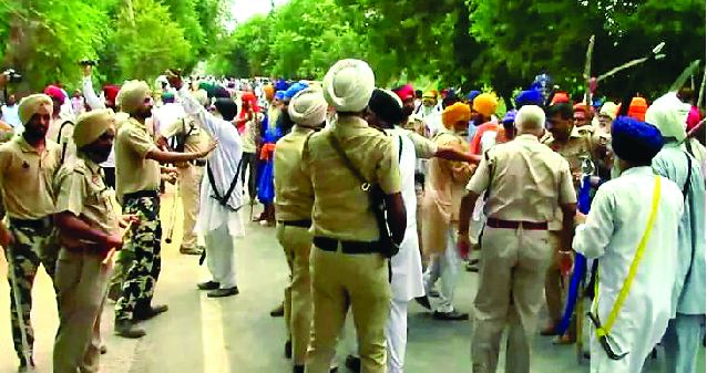 Faridkot, Beating, Akali, Leader, Tense