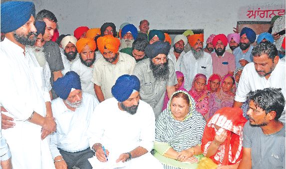 Government, Chief Minister, District Police, Failed, Case Children, Majithia