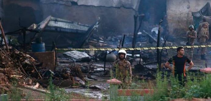 Pakistan, Army Plane, Crashes, 19 Killed, 16 Wounded