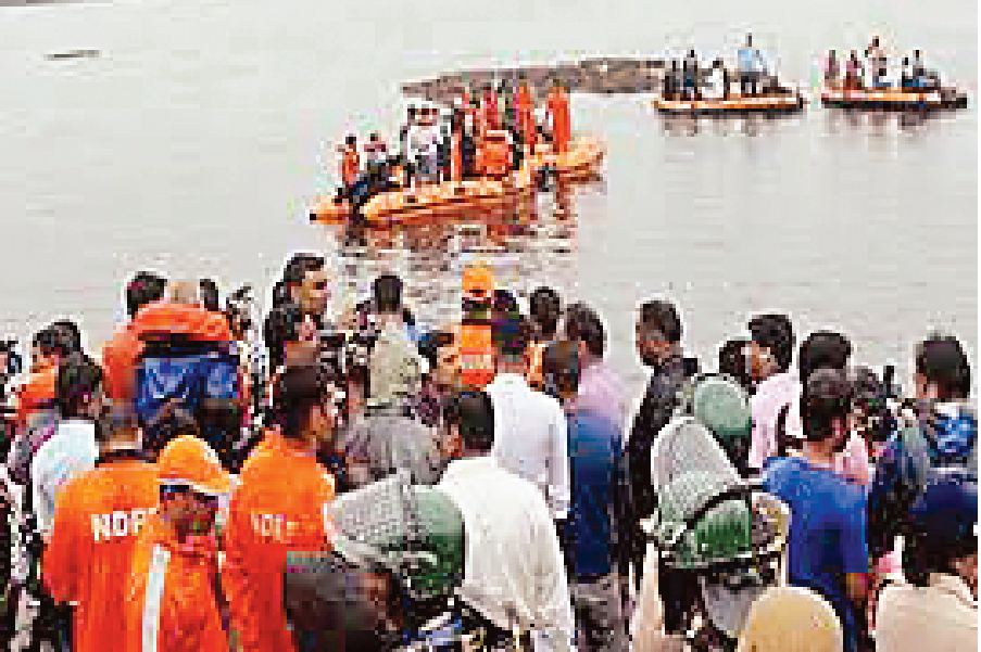 Andhra, Boat , 7 dead