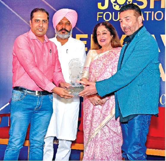 Ashwani Chawla, Honored, JD Media Award