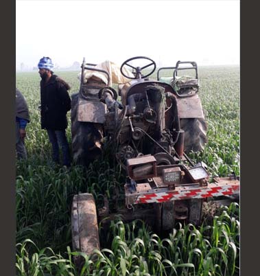 tractor driver died due to a tractor overturn
