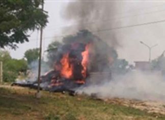 Truck Caught Fire Due To Being Hit High voltage Wires