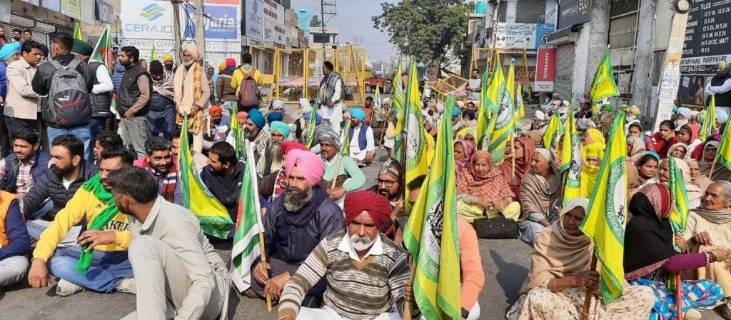  Farmers in Bathinda