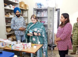 Aam Aadmi Clinic