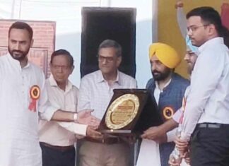 ਮਾਪੇ ਬੱਚਿਆਂ ਨੂੰ ਆਪਣਾ ਰਾਹ ਆਪ ਚੁਨਣ ਦਾ ਮੌਕਾ ਦੇਣ: CM Punjab CM Punjab