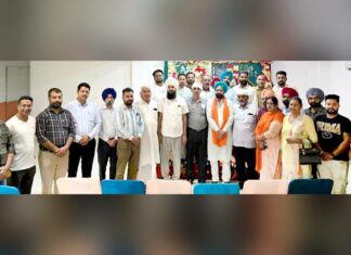 Diwali: ਵਿਧਾਇਕ ਰਾਏ ਨੇ ਪੱਤਰਕਾਰਾਂ ਨਾਲ ਮਨਾਈ ਦੀਵਾਲੀ Diwali