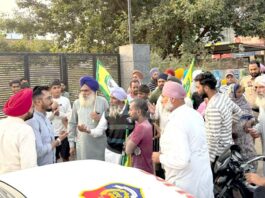 Chip Meters Punjab: ਕਿਸਾਨ ਯੂਨੀਅਨ ਵੱਲੋਂ ਚਿੱਪ ਵਾਲੇ ਮੀਟਰ ਲਾਉਣ ਆਏ ਬਿਜਲੀ ਮੁਲਾਜ਼ਮਾਂ ਦਾ ਘਿਰਾਓ Chip Meters Punjab