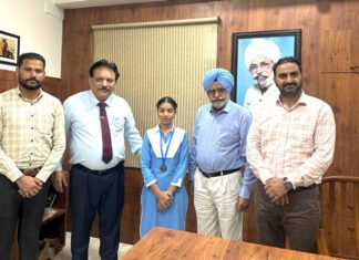 Cricket News: ਦਸਮੇਸ਼ ਪਬਲਿਕ ਸਕੂਲ ਫ਼ਰੀਦਕੋਟ ਦੀ ਵਿਨਜੋਤ ਕੌਰ ਨੇ ਅੰਡਰ-19 ਕ੍ਰਿਕਟ ’ਚ ਜਿੱਤਿਆ ਚਾਂਦੀ ਦਾ ਤਗਮਾ Cricket News