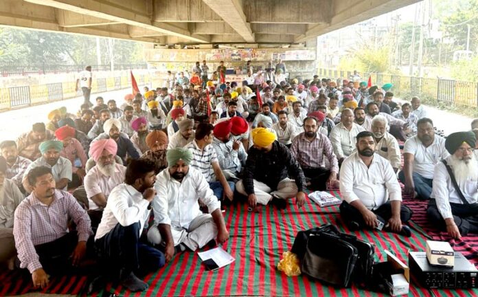 Electricity-Workers-Protest