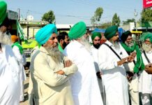 Farmers Punjab News: ਬੀਕੇਯੂ ਏਕਤਾ ਸਿੱਧੂਪੁਰ ਵੱਲੋਂ ਹੜ੍ਹ ਪੀੜਤ ਕਿਸਾਨਾਂ ਦੀ ਮੱਦਦ ਲਈ ਟਰੈਕਟਰਾਂ ਦਾ ਕਾਫਲਾ ਰਵਾਨਾ Farmers Punjab News