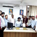 journalists Protest: ਪੱਤਰਕਾਰਾਂ ਨੇ ਅਖ਼ਬਾਰਾਂ ਦੇ ਵਾਹਨਾਂ ਨੂੰ ਰੋਕਣ ਦਾ ਕੀਤਾ ਵਿਰੋਧ journalists Protest