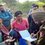 Canal Accident: ਬੱਚਿਆਂ ਸਮੇਤ ਪਰਿਵਾਰ ਨਹਿਰ ’ਚ ਡਿੱਗਿਆ,ਆਸ-ਪਾਸ ਦੇ ਲੋਕਾਂ ਨੇ ਕੱਢਿਆ ਬਾਹਰ ਤੇ ਇੱਕ ਬੱਚੇ ਦੀ ਭਾਲ ਜਾਰੀ Canal Accident