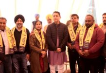 Political News: ਤਾਜ ਸਿਟੀ ਕਲੋਨੀ ਦੇ ਪ੍ਰਧਾਨ ਸਮੇਤ ਕਈ ਨਾਮਵਰ ਸ਼ਖ਼ਸੀਅਤਾਂ ਆਮ ਆਦਮੀ ਪਾਰਟੀ ’ਚ ਸ਼ਾਮਲ Political-News