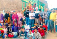 Welfare: ਸਾਧ-ਸੰਗਤ ਨੇ ਠੰਢ ਤੋਂ ਬਚਾਉਣ ਲਈ ਲੋੜਵੰਦਾਂ ਨੂੰ ਵੰਡੇ ਗਰਮ ਕੱਪੜੇ Welfare