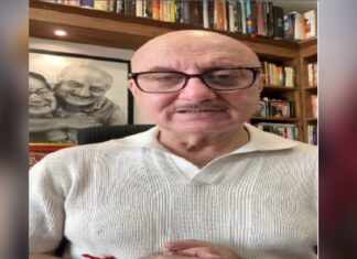 Bollywood News: ਦੇਸ਼ ਦੀ ਰੱਖਿਆ ਲਈ ਜਾਨਾਂ ਵਾਰਨ ਵਾਲੇ ਸੈਨਿਕਾਂ ਨੂੰ ਅਨੁਪਮ ਖੇਰ ਨੇ ਕੀਤਾ ਯਾਦ Bollywood News