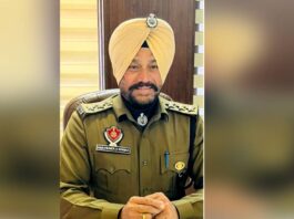 Drug Peddlers Arrested