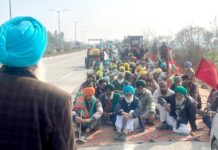 Farmer Protest: ਹੱਕੀ ਮੰਗਾਂ ਨੂੰ ਲੈ ਕੇ ਕਿਸਾਨਾਂ ਨੇ ਕੀਤਾ ਟਰੈਕਟਰ ਮਾਰਚ Farmer Protest