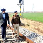 Railway Track Blast Punjab: ਡੀਆਈਜੀ ਨਾਨਕ ਸਿੰਘ ਨੇ ਰੇਲਵੇ ਟਰੈਕ ’ਤੇ ਹੋਏ ਧਮਾਕੇ ਦੀ ਘਟਨਾ ਦਾ ਲਿਆ ਜਾਇਜ਼ਾ Railway Track Blast Punjab