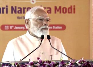 Vande Bharat Sleeper Train: ਦੇਸ਼ ਨੂੰ ਮਿਲਿਆ ਪਹਿਲੀ ਵੰਦੇ ਭਾਰਤ ਸਲੀਪਰ ਟ੍ਰੇਨ ਦਾ ਤੋਹਫ਼ਾ, ਪੀਐਮ ਮੋਦੀ ਨੇ ਵਿਖਾਈ ਹਰੀ ਝੰਡੀ Vande Bharat Sleeper Train