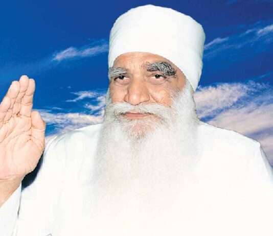 ‘ਸ਼ਹਿਰ ’ਚ ਗੁਰਗੱਦੀ ਨੂੰ ਸਮਰਪਿਤ ਸ਼ੋਭਾ ਯਾਤਰਾ ਕੱਢੀ ਗਈ’ Dera Sacha Sauda