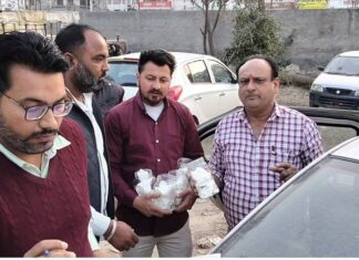 Health Department Raid: ਸਿਹਤ ਵਿਭਾਗ ਵੱਲੋਂ 70 ਕਿੱਲੋ ਸ਼ੁੱਕੀ ਪਨੀਰ ਤੇ 30 ਕਿੱਲੋ ਦਹੀ ਬਰਾਮਦ, ਸੈਂਪਲ ਲੈਬ ’ਚ ਭੇਜੇ Health Department Raid