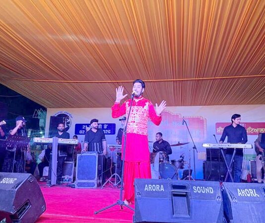 Sakhi Shakti Craft Mela: ਹਰਭਜਨ ਮਾਨ ਨੇ ਸੱਭਿਆਚਾਰਕ ਸ਼ਾਮ ਮੌਕੇ ਮੇਲੀਆਂ ਦਾ ਕੀਤਾ ਮੰਨੋਰੰਜਨ Sakhi Shakti Craft Mela