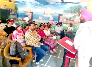 Punjab Education News: ਬਲਾਕ ਭਾਦਸੋਂ -2 ਅਧੀਨ ਆਉਂਦੇ ਕਲੱਸਟਰਾਂ ਦੀ ਦਾਖ਼ਲੇ ਸਬੰਧੀ ਹੋਈ ਵਿਸ਼ੇਸ਼ ਇੱਕਤਰਤਾ